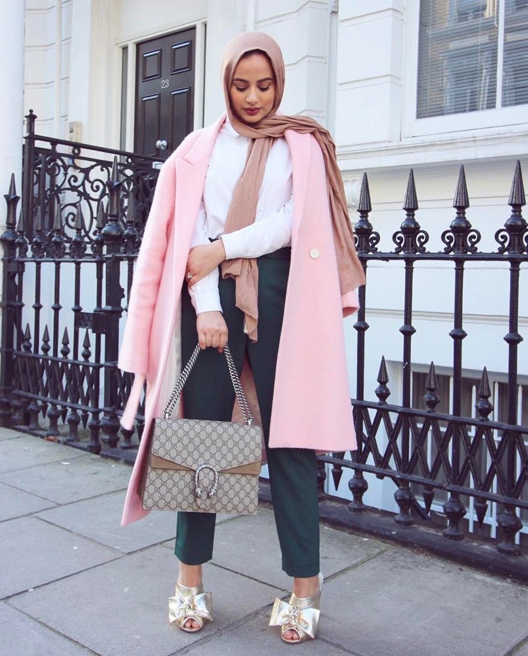 5 Hijabi Instagram Accounts To Follow - Hijab Fashion Inspiration