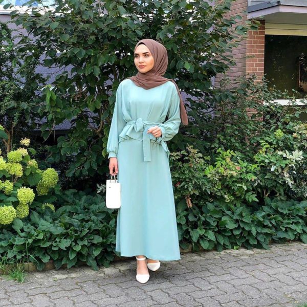 All The Ways To Wear Fresh Mint Outfit Trends - Hijab Fashion Inspiration