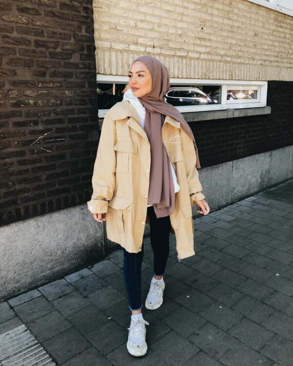 20 Casual Winter Outfit Ideas - Hijab Fashion Inspiration