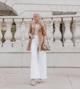 How To Wear Flare Jeans Inspired by Leena Asad - Hijab Fashion Inspiration