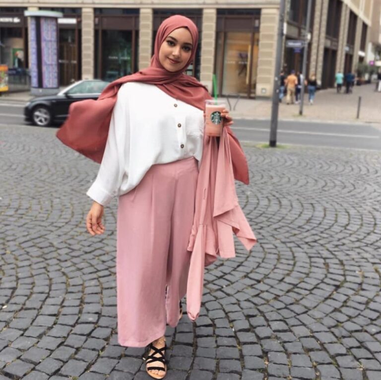 Pastel Favorites: All The Ways To Wear Pink - Hijab Fashion Inspiration