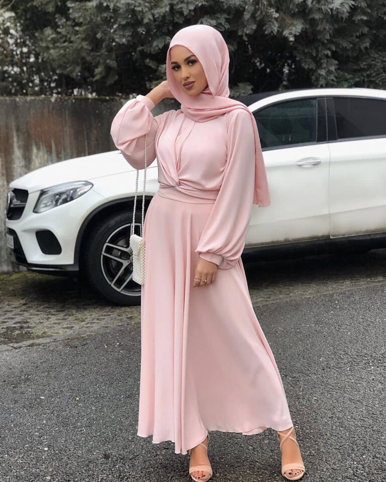 Pastel Favorites: All The Ways To Wear Pink - Hijab Fashion Inspiration