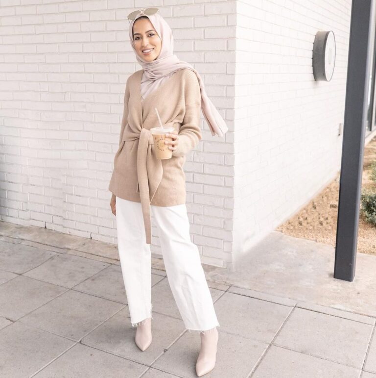 15 Looks That Prove White Pants Add So Much Style - Hijab Fashion ...