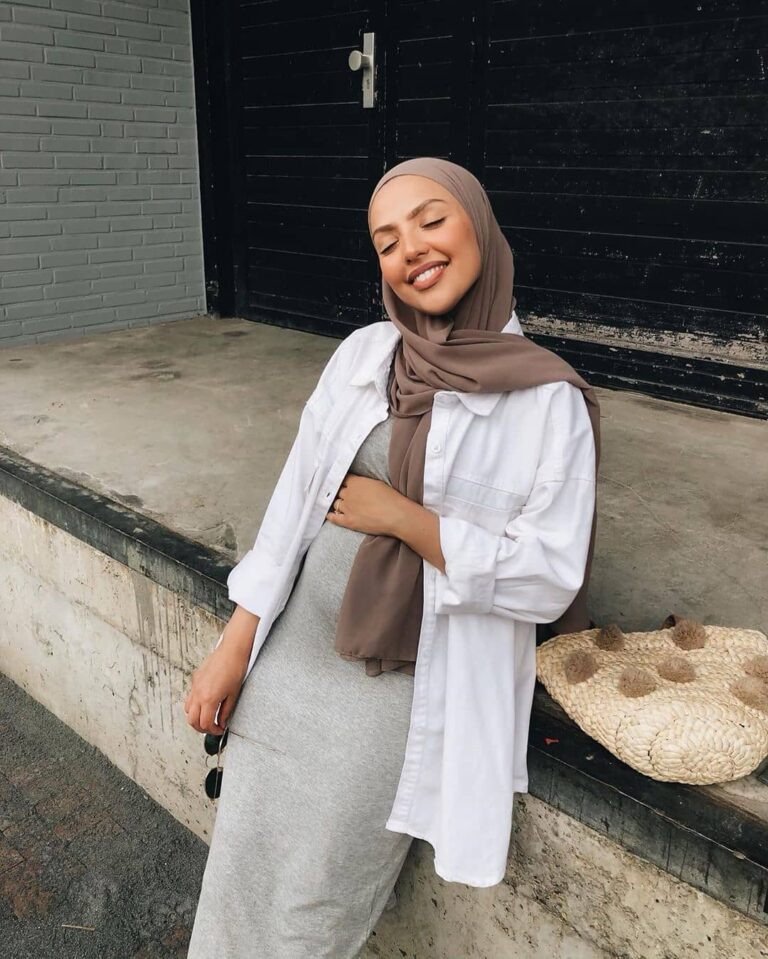 21 Inspiring Looks To Wear The White Shirt - Hijab Fashion Inspiration