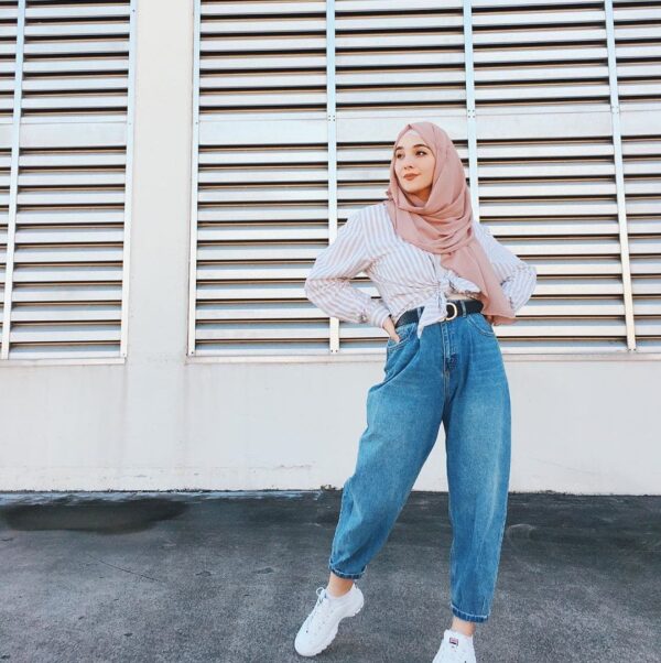 15 Stylish Boyfriend Jeans Outfit Ideas - Hijab Fashion Inspiration