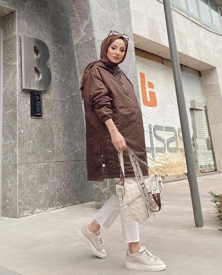 30 Casual Everyday Winter Outfit Ideas - Hijab Fashion Inspiration