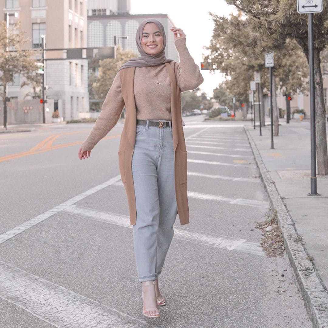 Omaya Zein's Everyday Casual Outfit Ideas - Hijab Fashion Inspiration